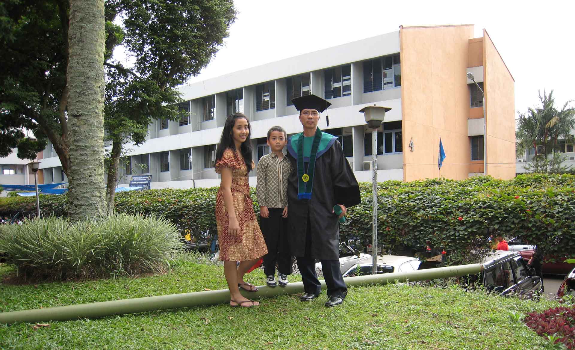 wisuda-doktor-5